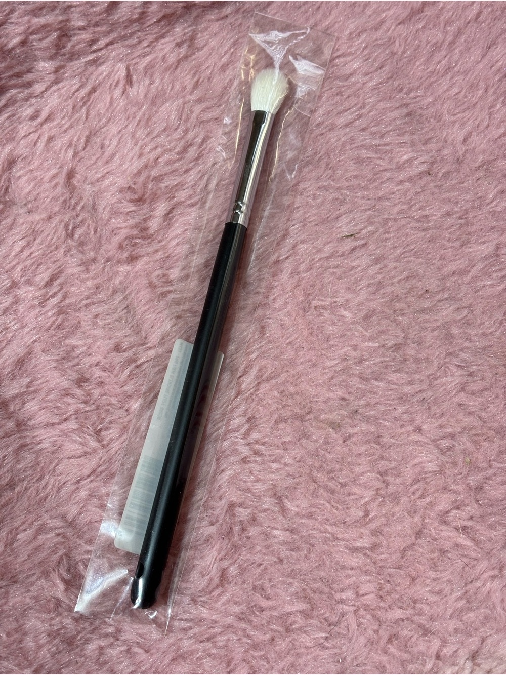 Morphe M433 Pro Firm Blending Fluff Brush